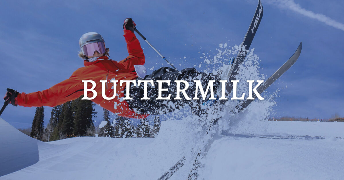ESQUIADOR EN BUTTERMILK ESQUIANDO EN LA NIEVE